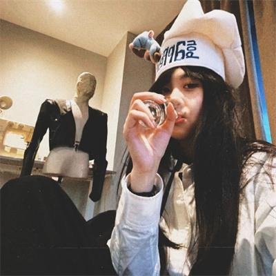 脱下僧袍的人
